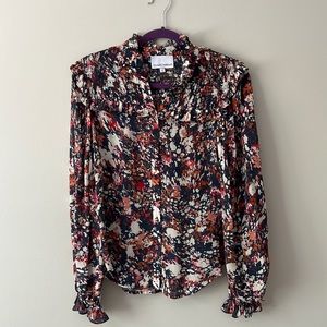 Beautiful floral button up top. Size S